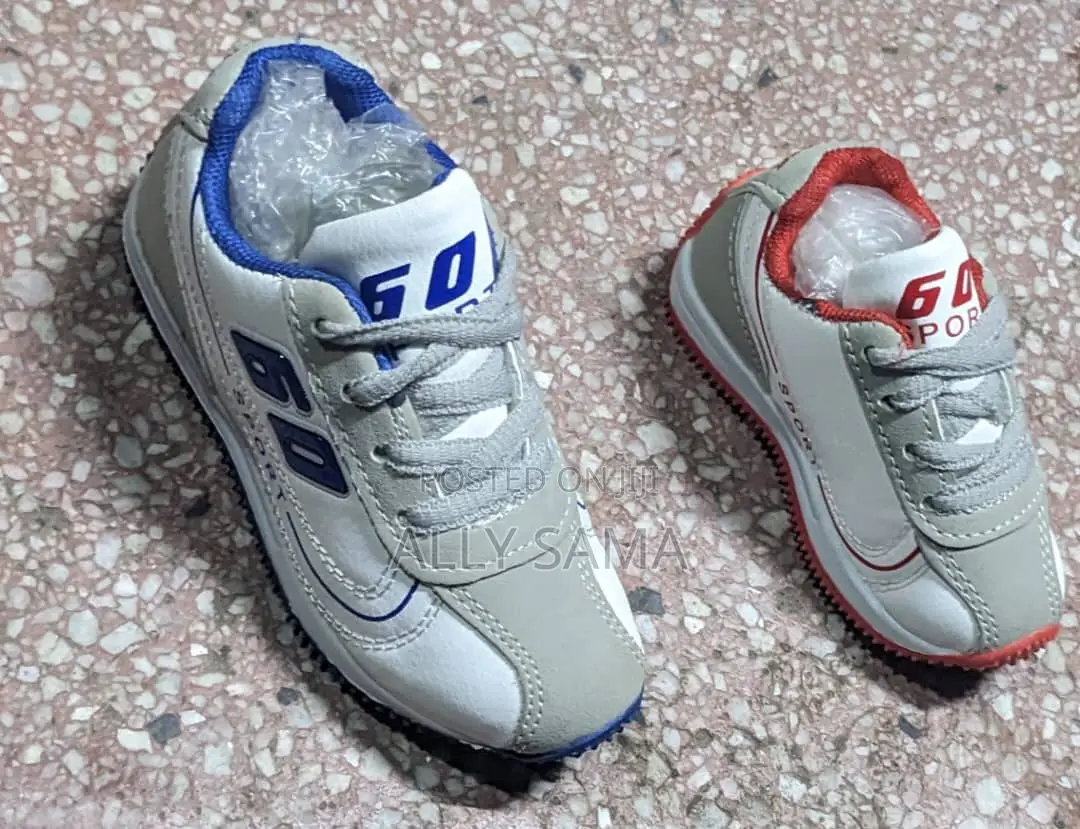 Sport60 Sneakers Shoes Unisex