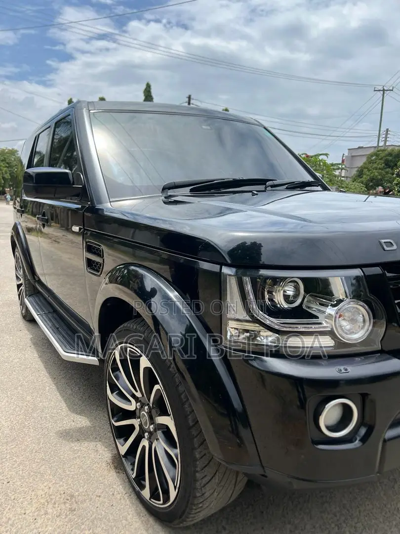 Land Rover Discovery Sport 2019 Black