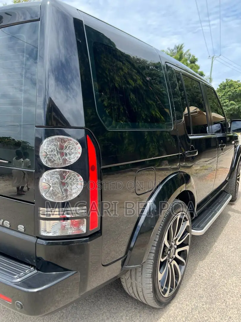 Land Rover Discovery Sport 2019 Black