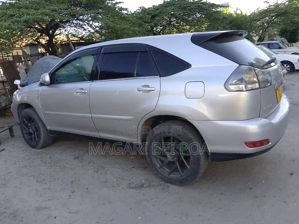 Toyota Harrier 2001 Silver