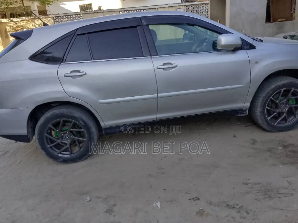 Toyota Harrier 2001 Silver