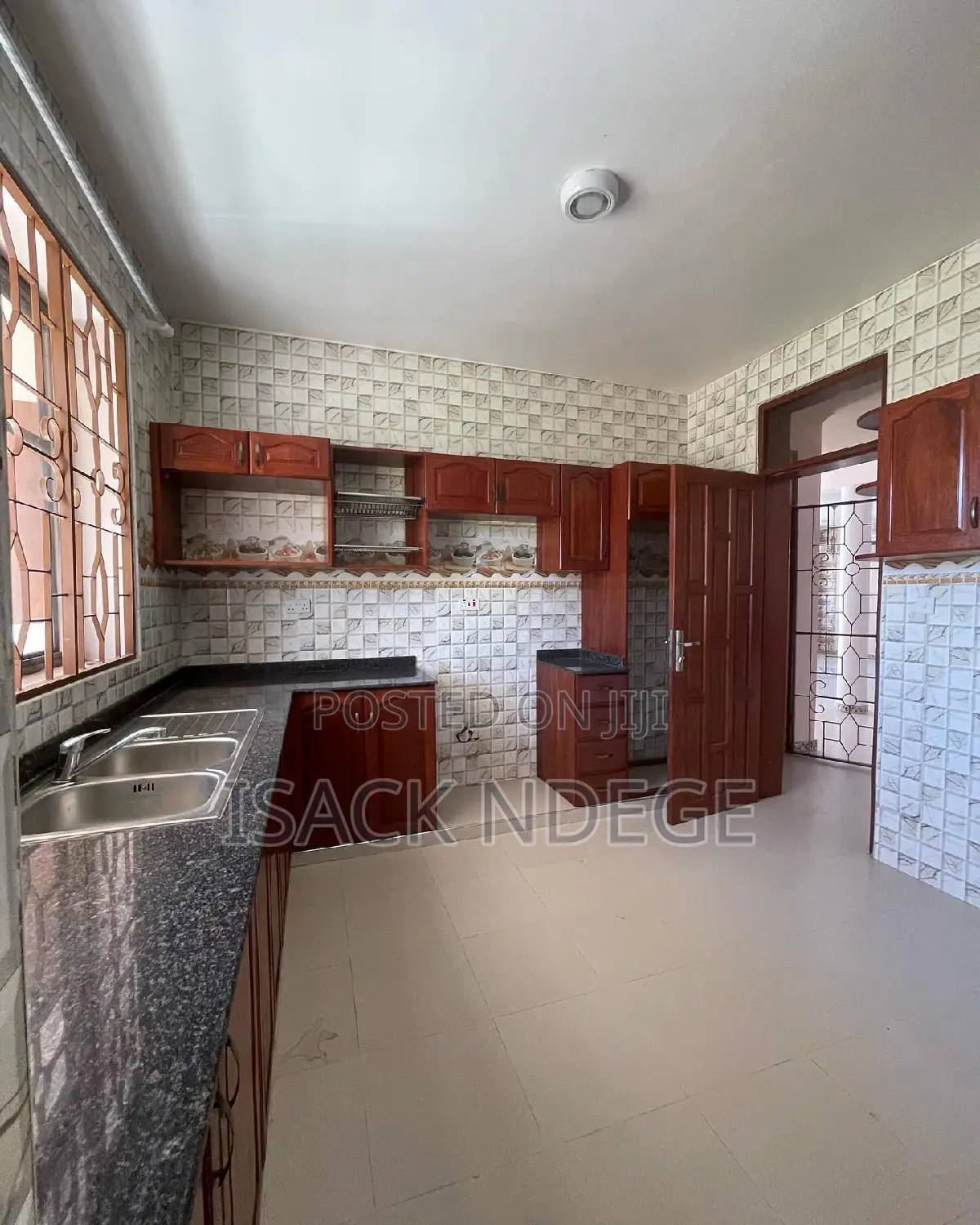 6bdrm Maisonette in 1200, Kinondoni for rent