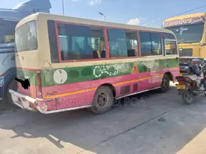 Nissan Civilian 2002 Green