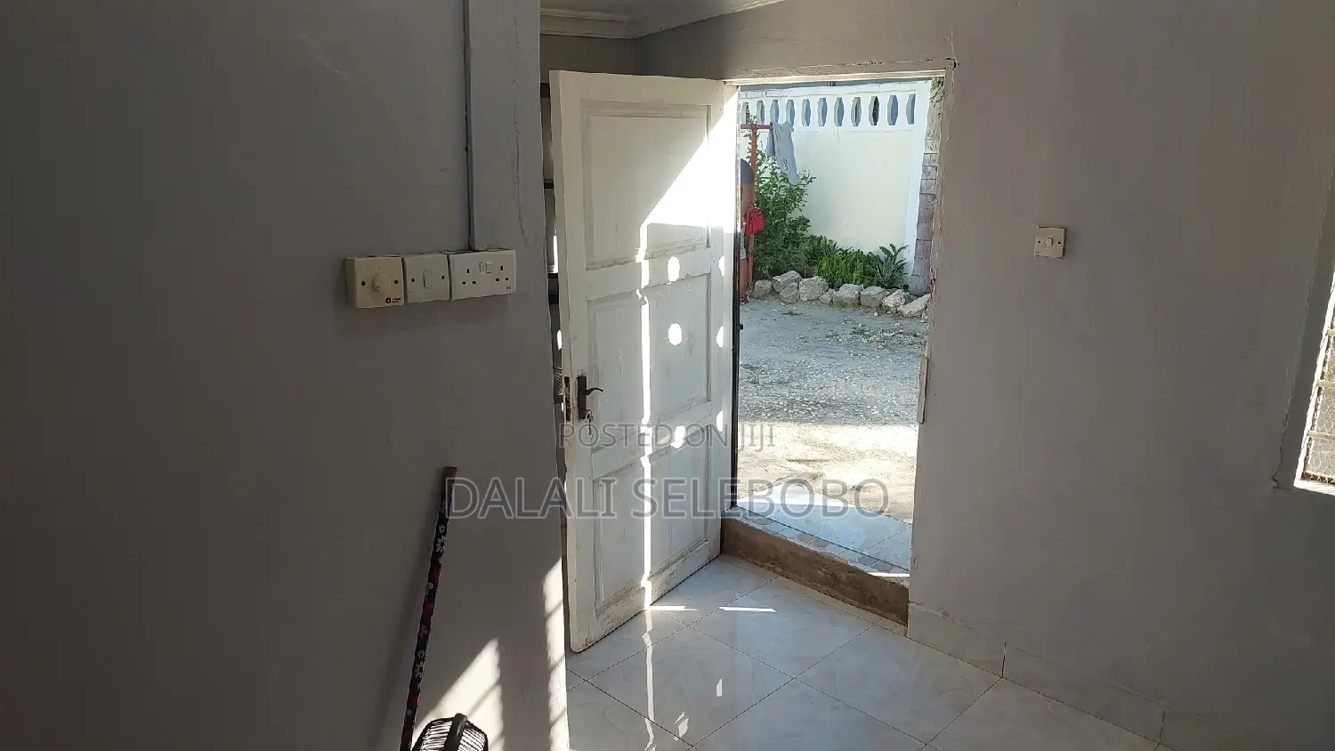 1bdrm House in Mwenge Tra, Kinondoni for rent