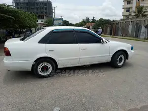 Toyota Sprinter 2000 White