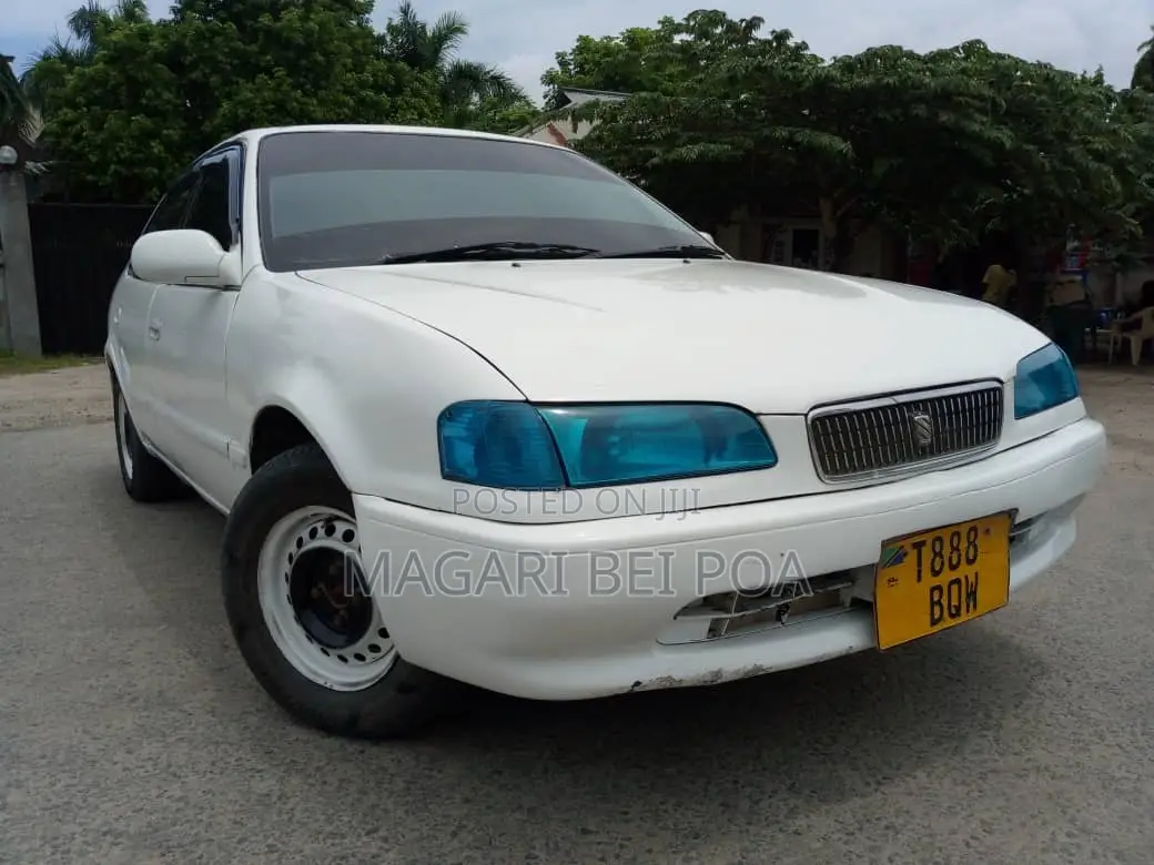 Toyota Sprinter 2000 White