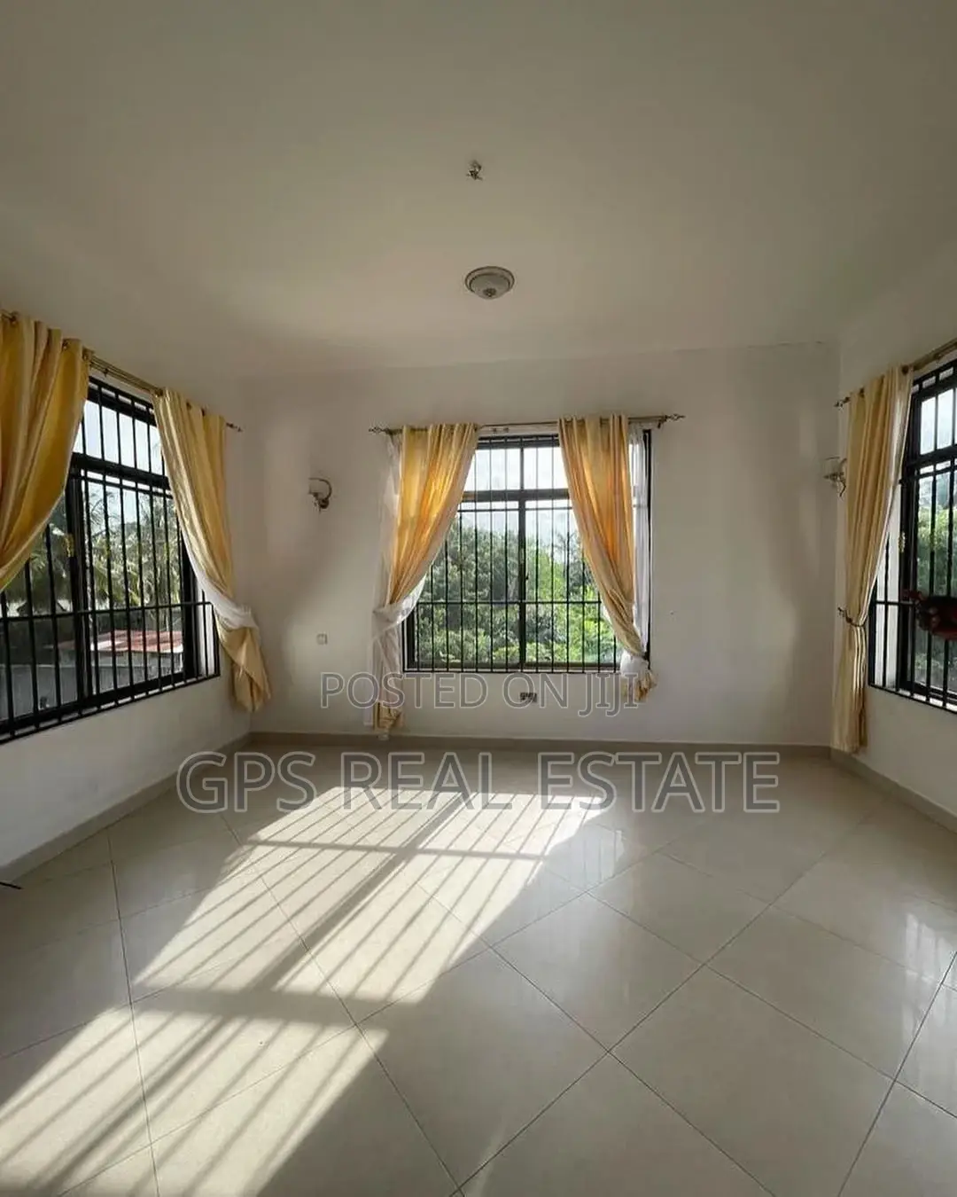 4bdrm Mansion in Bahari Beach, Kinondoni for sale