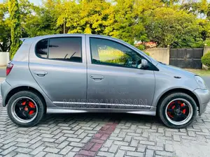 Toyota Vitz 2003 Gray