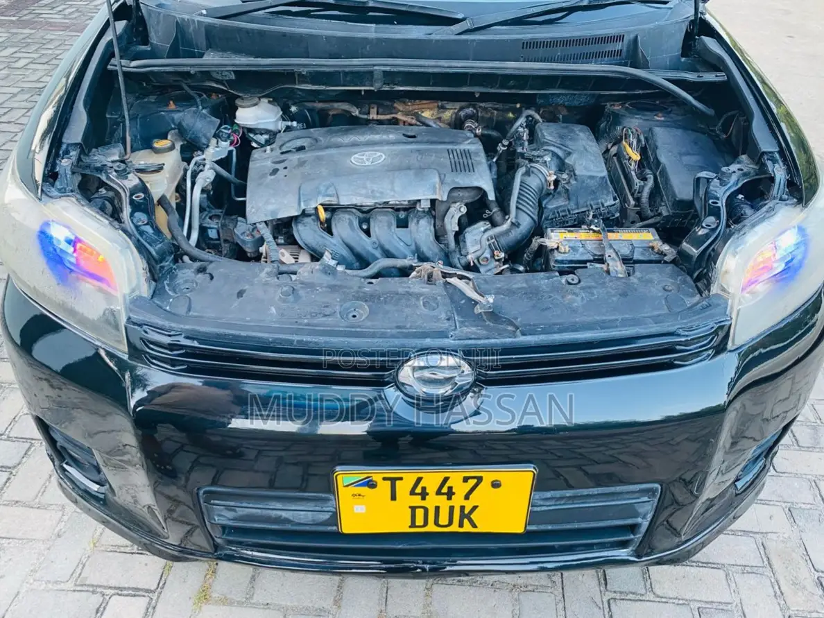 Toyota Corolla Rumion 2009 Black