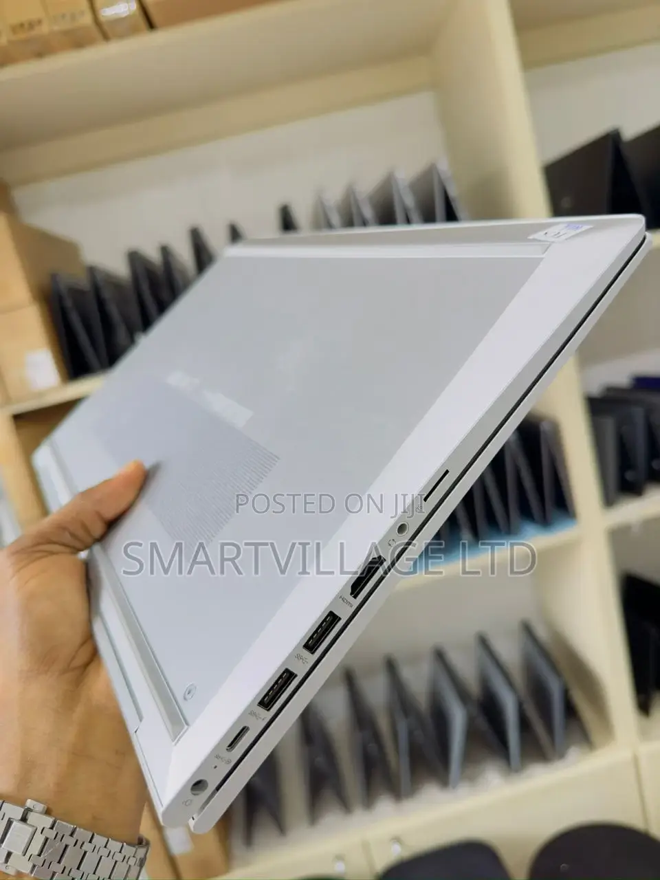 New Laptop HP ProBook 450 G8 8GB Intel Core I7 SSD 512GB