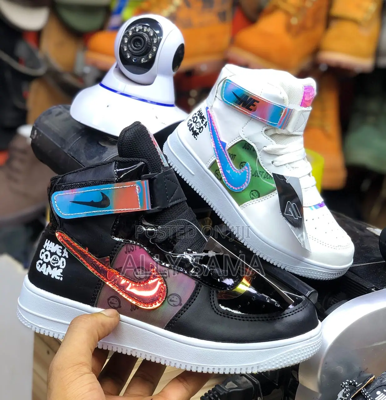 Kids Unisex Nike Sneakers