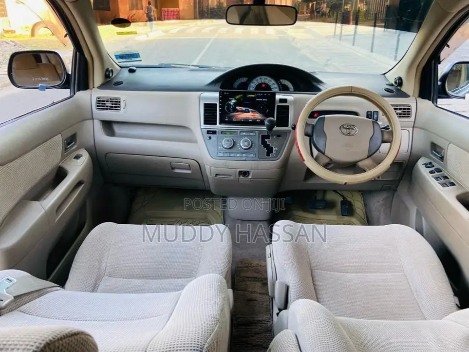 Toyota Raum 2006 Blue
