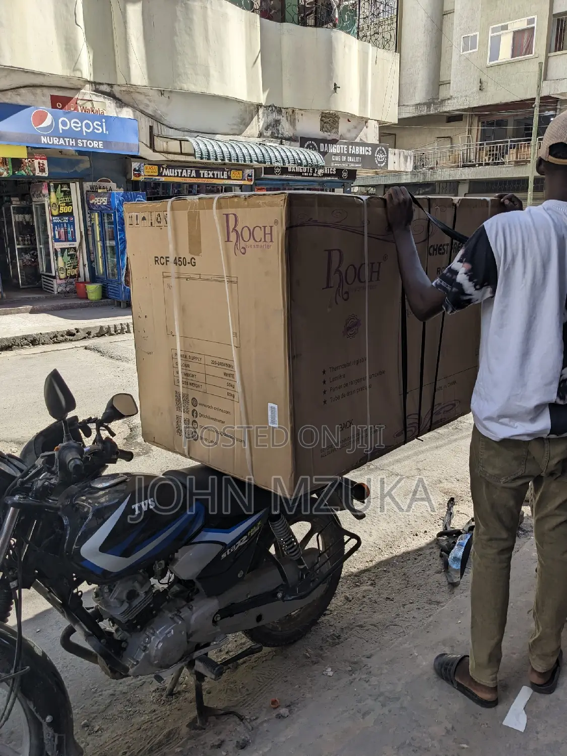 Roch Chest Freezer Aina Ya Roch Liter 425, Cheap Price