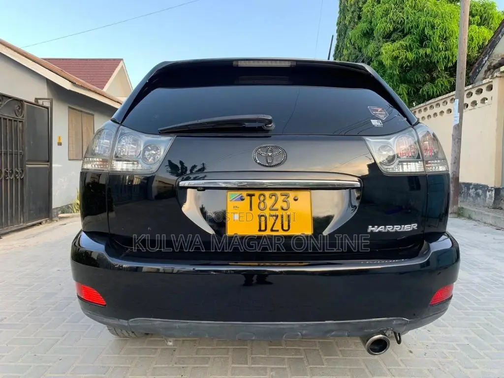Toyota Harrier 2005 Black