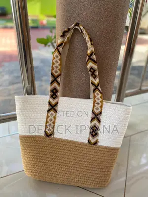 Women's Handbags (Pochi)