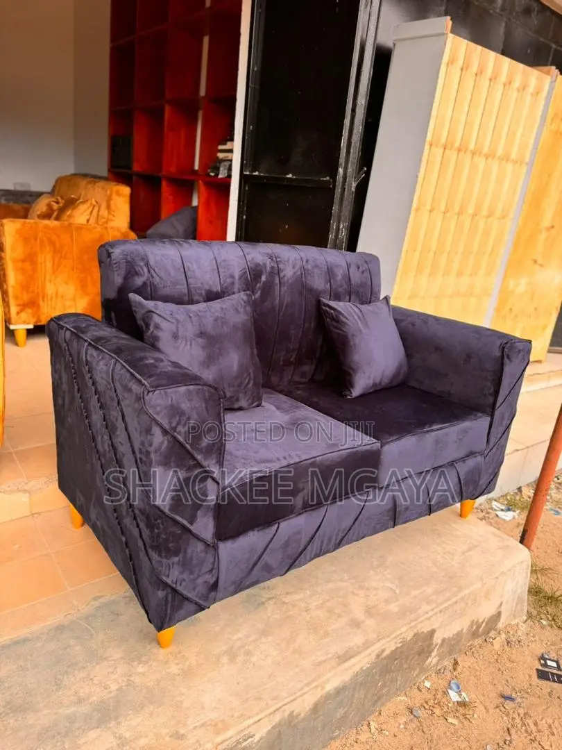 Sofa Za Wawili Nzuri Sana