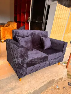 Sofa Za Wawili Nzuri Sana