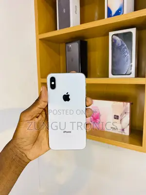 Apple iPhone X 64 GB White