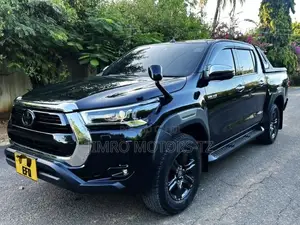Toyota Hilux 2023 Black