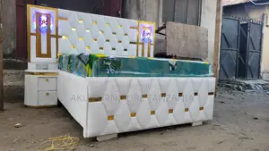 5/6 Gold Mirrored Sofabed