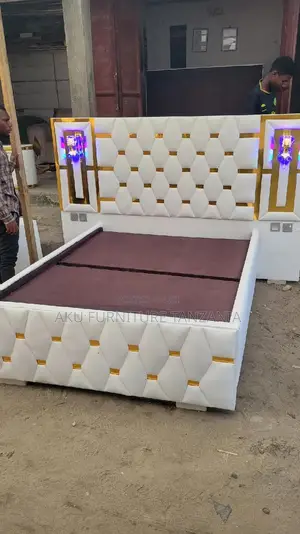 5/6 Gold Mirrored Sofabed