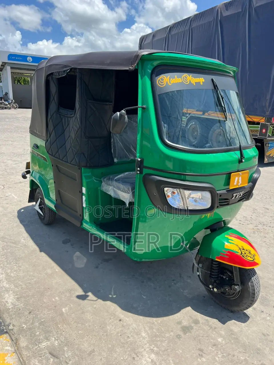 New TVS King Deluxe Plus iTouch Start 2024 Green