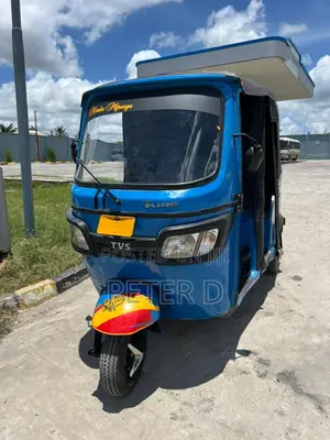 TVS King Cargo 2023 Blue