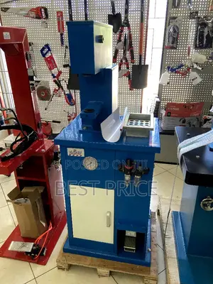 Pneumatic Automobile Riverting Machine Using Air