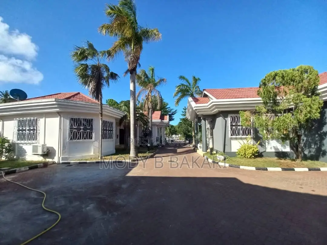 Furnished 3bdrm Villa in Mikocheni for rent
