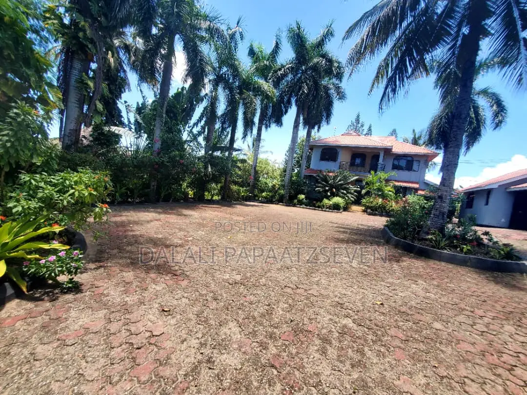 Furnished 4bdrm House in Dalalipapaatzseven, Kinondoni for rent