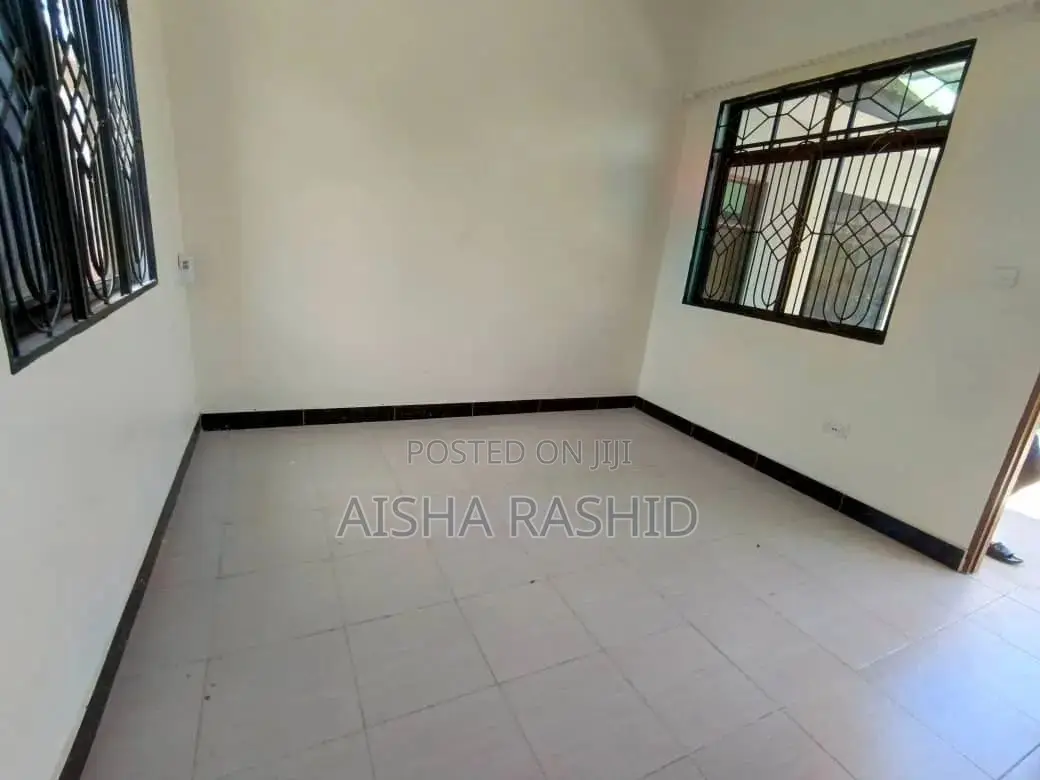 1bdrm Shared Apartment in Kimara for rent