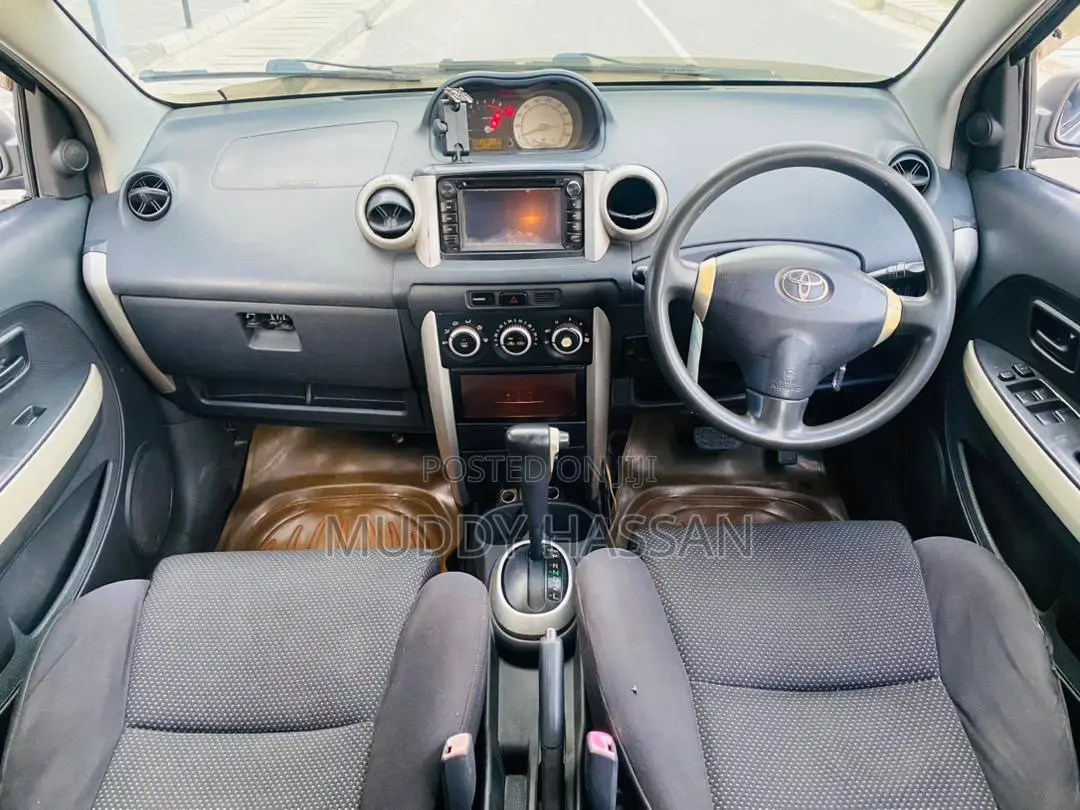 Toyota IST 2003 Gray