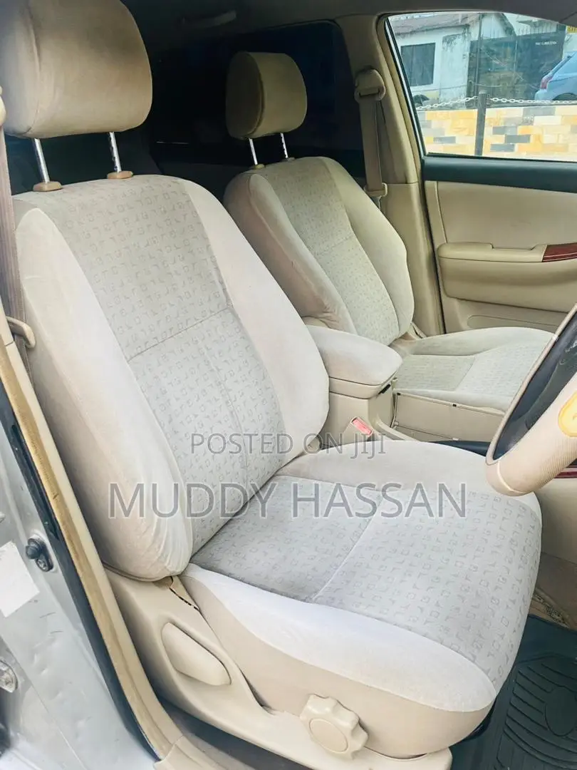 Toyota IST 2005 Silver