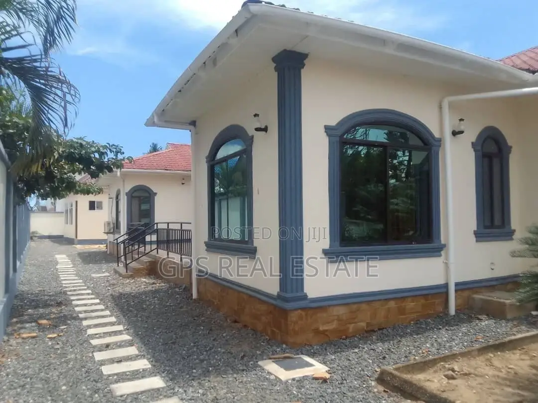 4bdrm House in Bunju B, Kinondoni for sale
