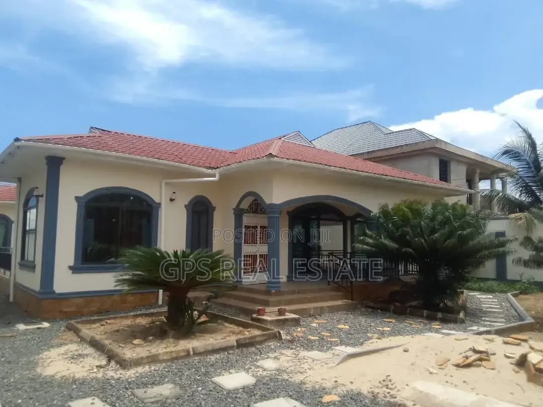 4bdrm House in Bunju B, Kinondoni for sale