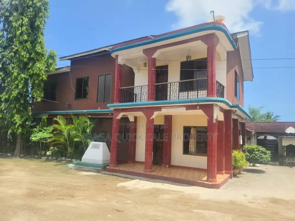 4bdrm House in Mbez Beach for sale