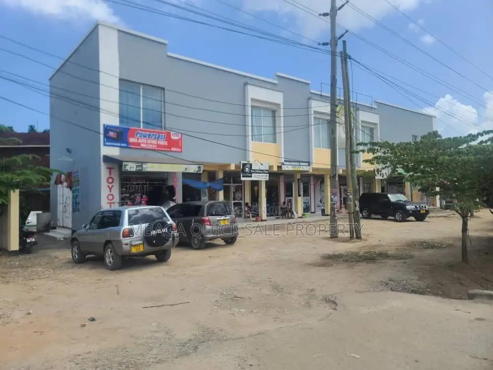 4bdrm House in Mbez Beach for sale