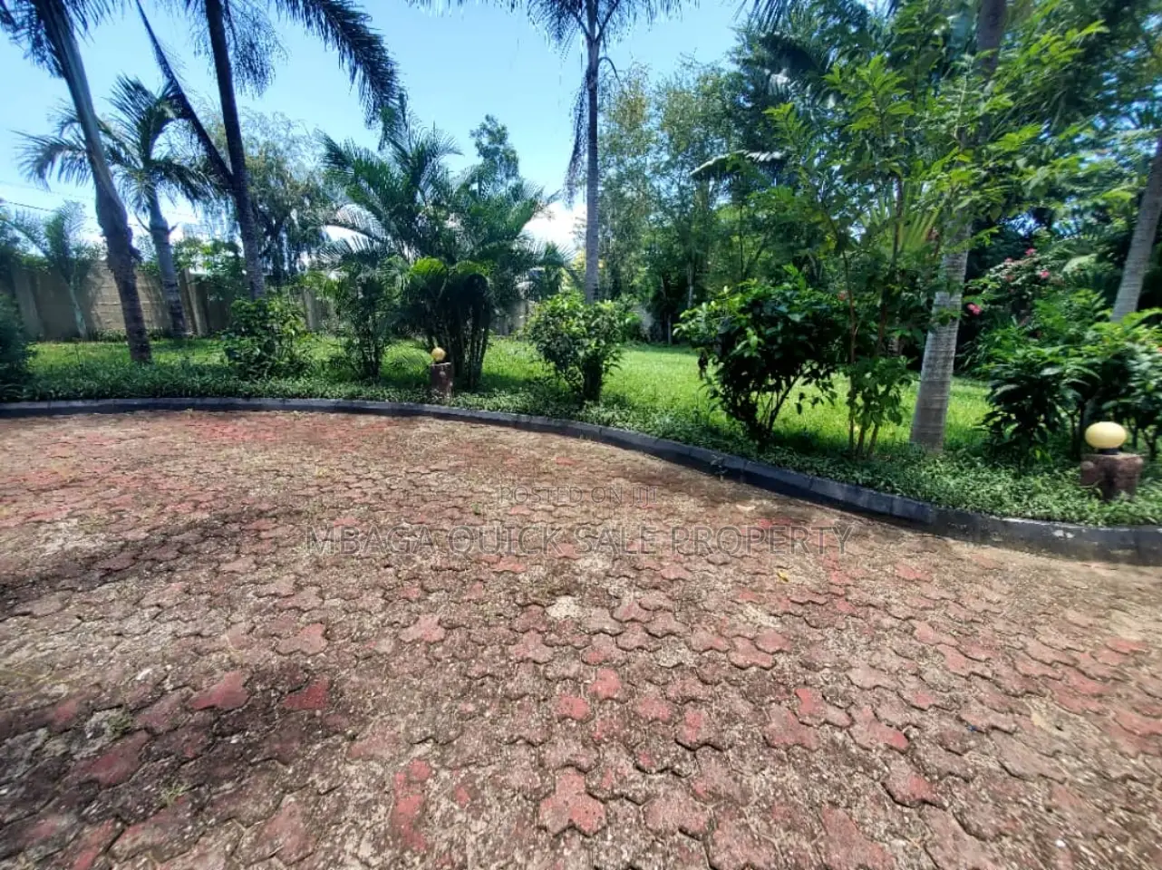 Furnished 4bdrm House in Madale, Bunju for rent