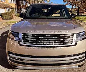 New Land Rover Range Rover Vogue 2023 Gold