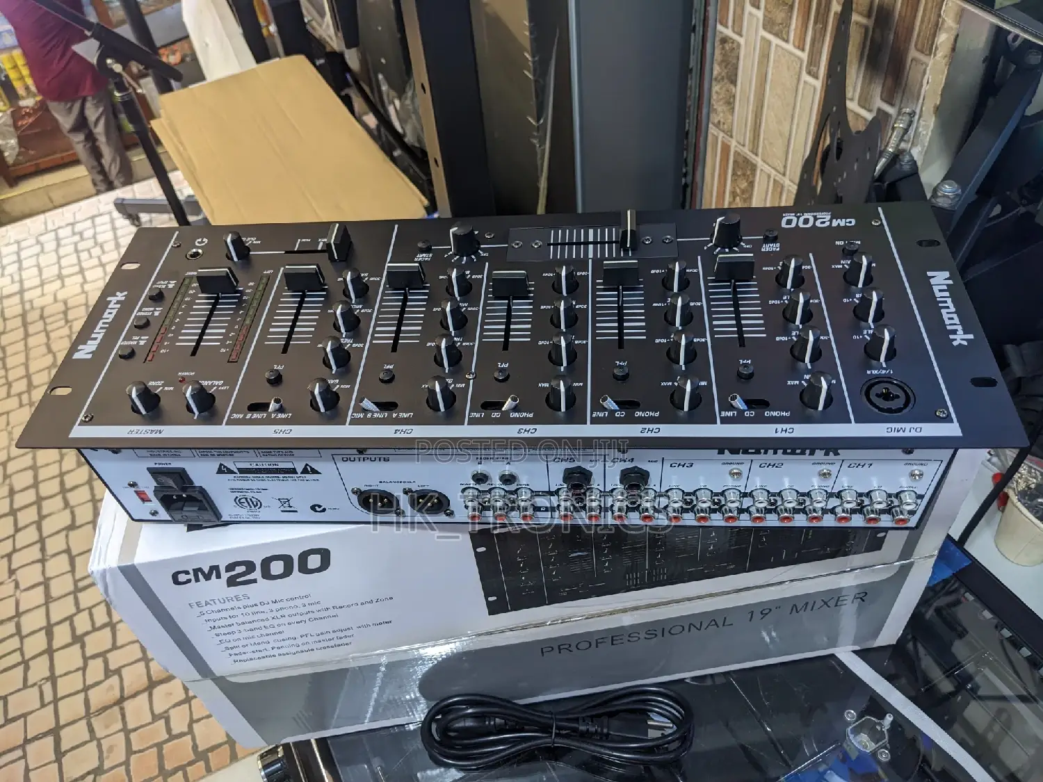 Numark Mixer