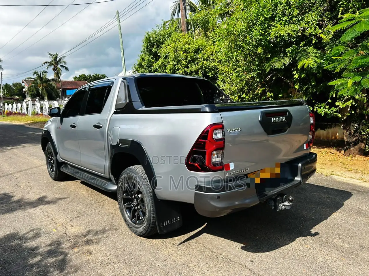 Toyota Hilux 2020 Silver