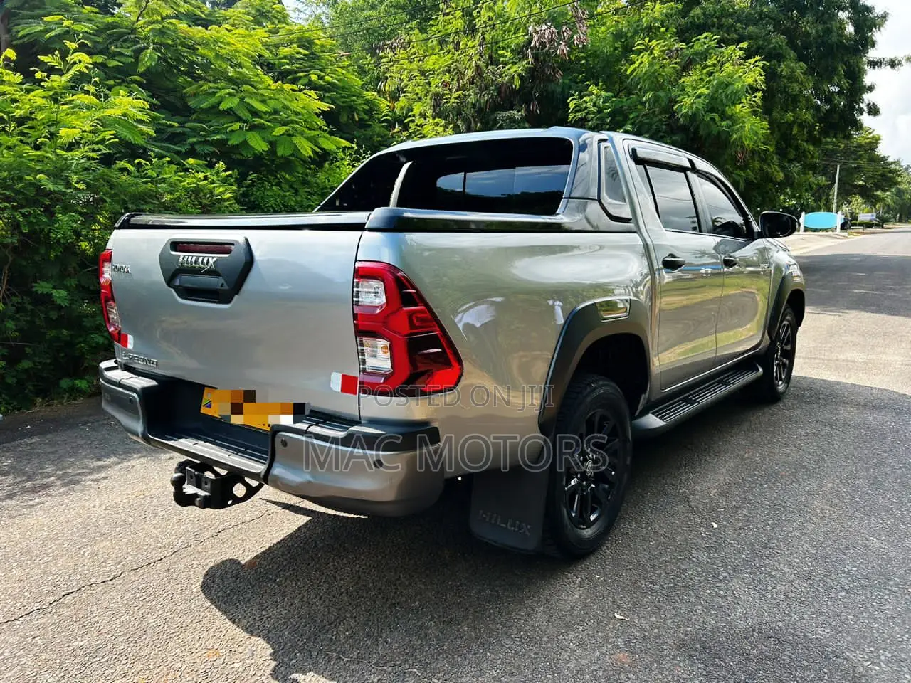Toyota Hilux 2020 Silver