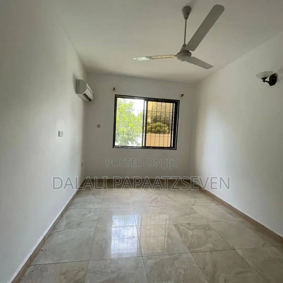 5bdrm House in Dalalipapaatzseven, Kinondoni for rent