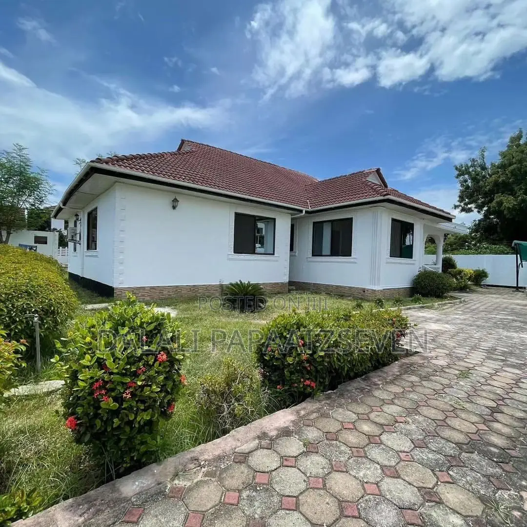 5bdrm House in Dalalipapaatzseven, Kinondoni for rent