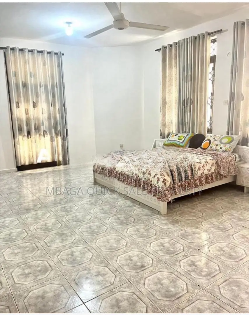 6bdrm House in Msasani for rent