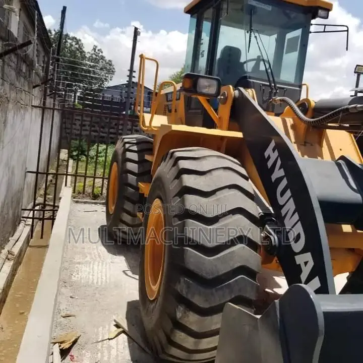 Hyundai Hl660/665 Wheel Loader