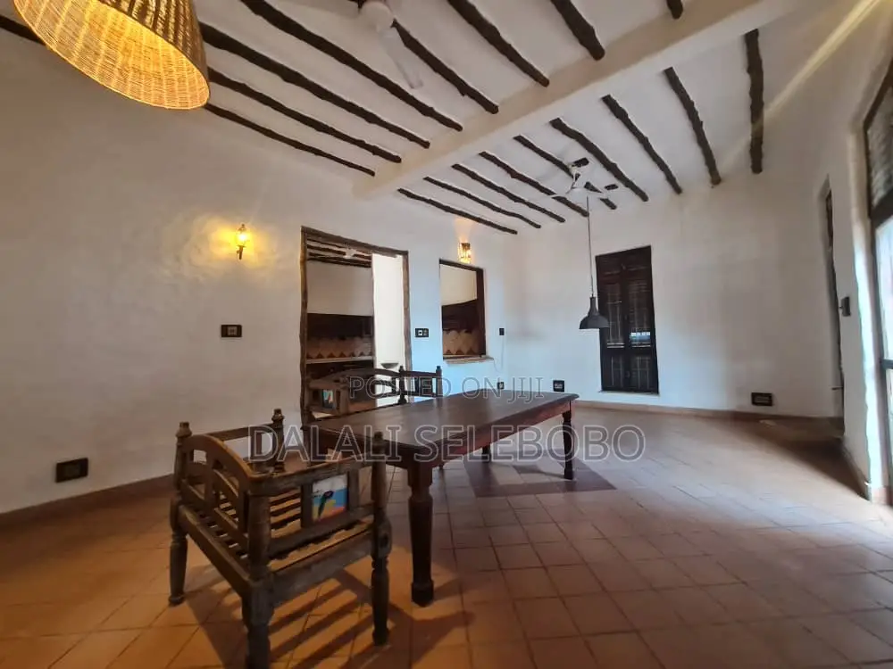 4bdrm Bungalow in Mbez Beach Kidimbwi for sale