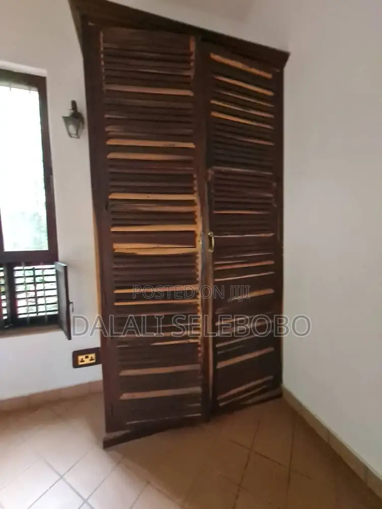 4bdrm Bungalow in Mbez Beach Kidimbwi for sale