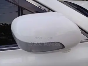 Toyota Crown Royale 2005 White