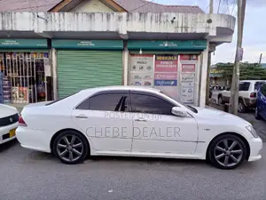 Toyota Crown Royale 2005 White